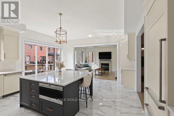 81 Kinburn Crescent, Vaughan, Ontario  L3L 0E9 - Photo 17 - N13760676