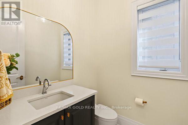 81 Kinburn Crescent, Vaughan, Ontario  L3L 0E9 - Photo 8 - N13760676