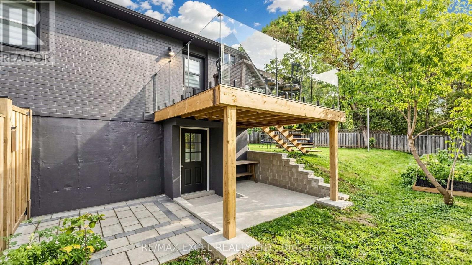 332 Dixon Boulevard, Newmarket, Ontario  L3Y 4V6 - Photo 39 - N13760728
