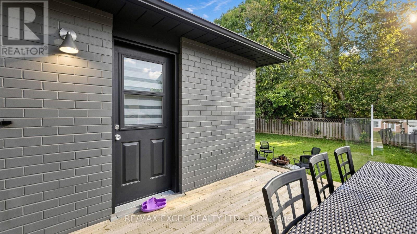 332 Dixon Boulevard, Newmarket, Ontario  L3Y 4V6 - Photo 48 - N13760728