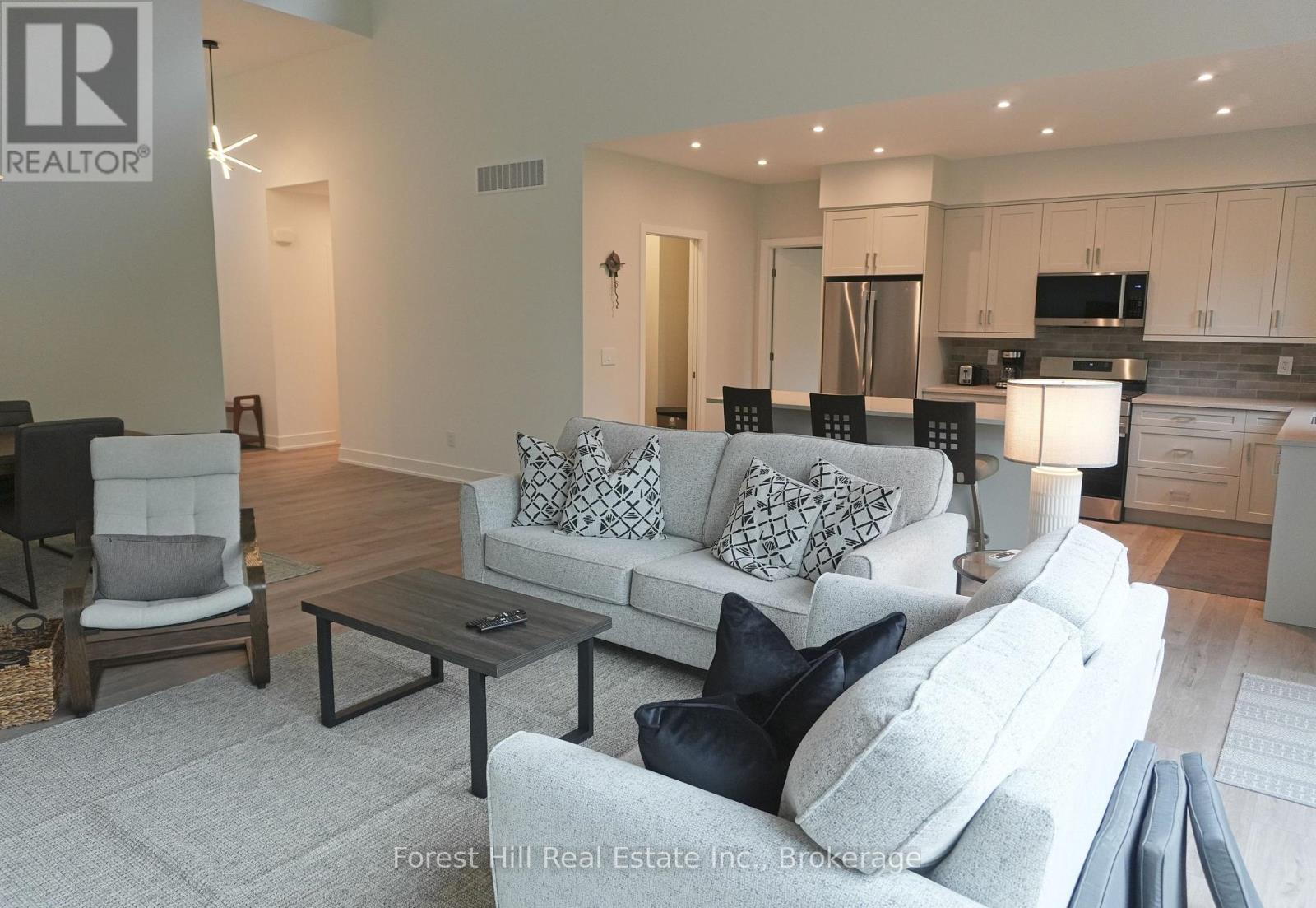 29 Niagara Street N, Collingwood, Ontario  L9Y 3X1 - Photo 6 - S13760652