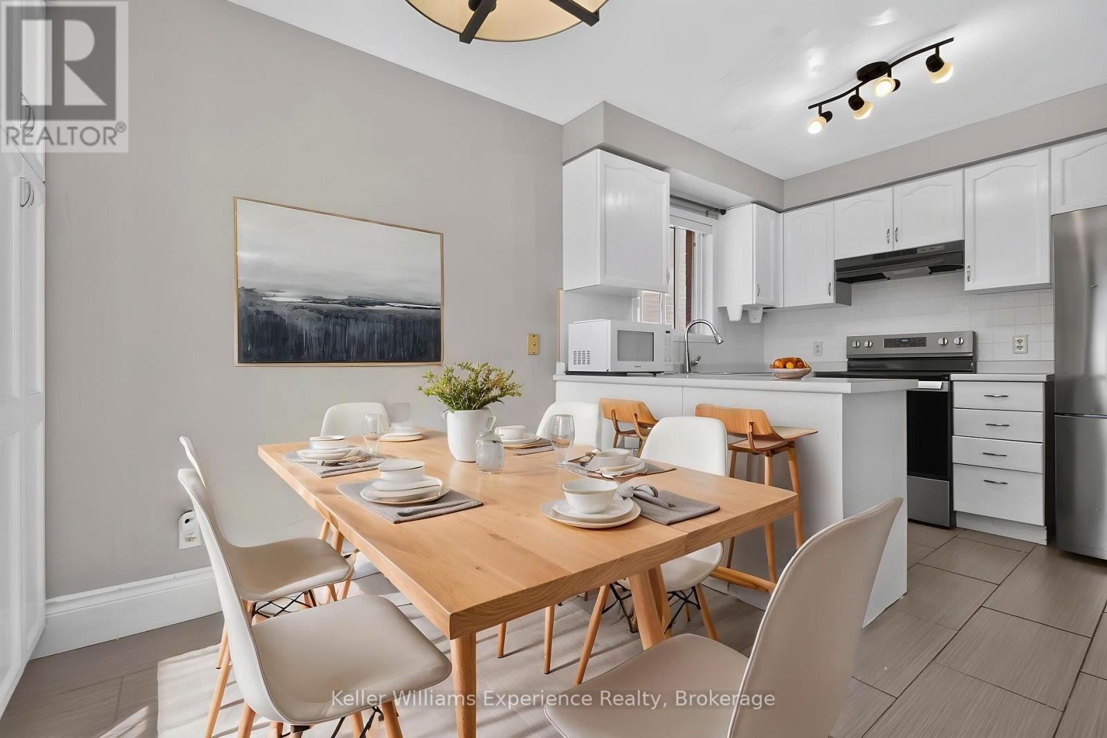 7 Golds Crescent, Barrie (Holly), Ontario L4N 8R2 - Photo 10 - S13760766