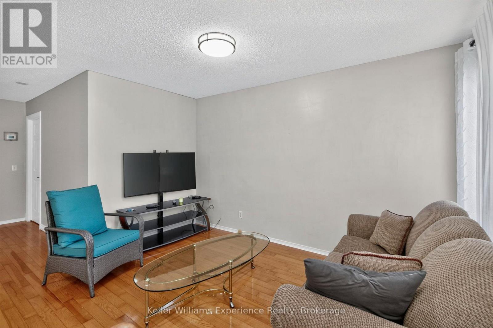7 Golds Crescent, Barrie (Holly), Ontario L4N 8R2 - Photo 12 - S13760766