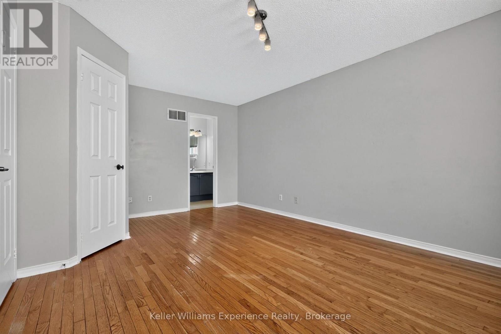 7 Golds Crescent, Barrie (Holly), Ontario L4N 8R2 - Photo 14 - S13760766
