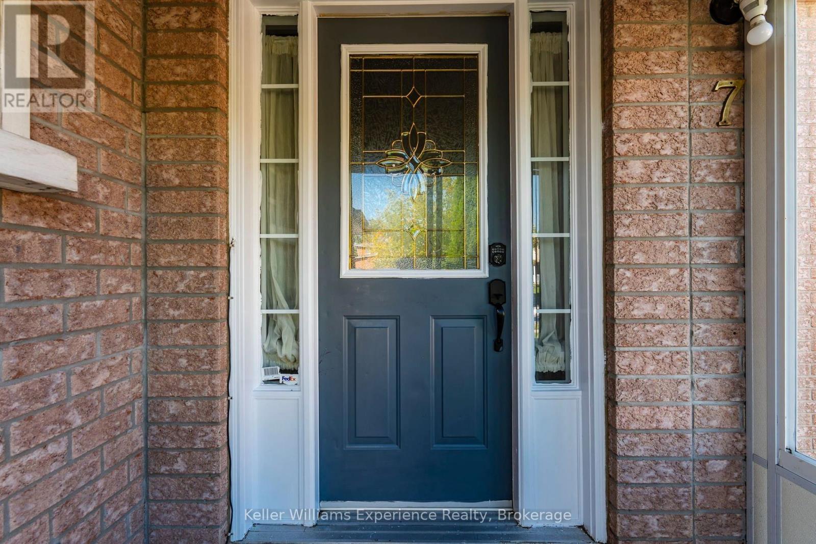7 Golds Crescent, Barrie (Holly), Ontario L4N 8R2 - Photo 5 - S13760766