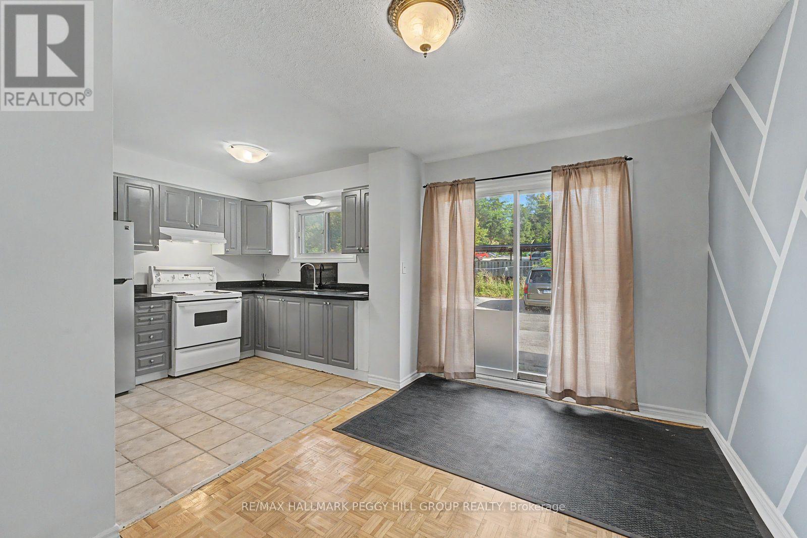 25 - 275 Blake Street, Barrie (North Shore), Ontario  L4M 1K7 - Photo 4 - S13760698