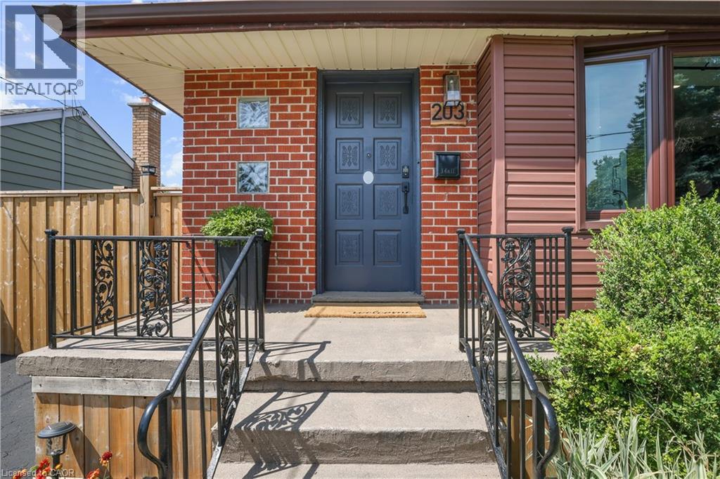 203 Merlin Crescent, London, Ontario  N5W 5A2 - Photo 4 - 40861576