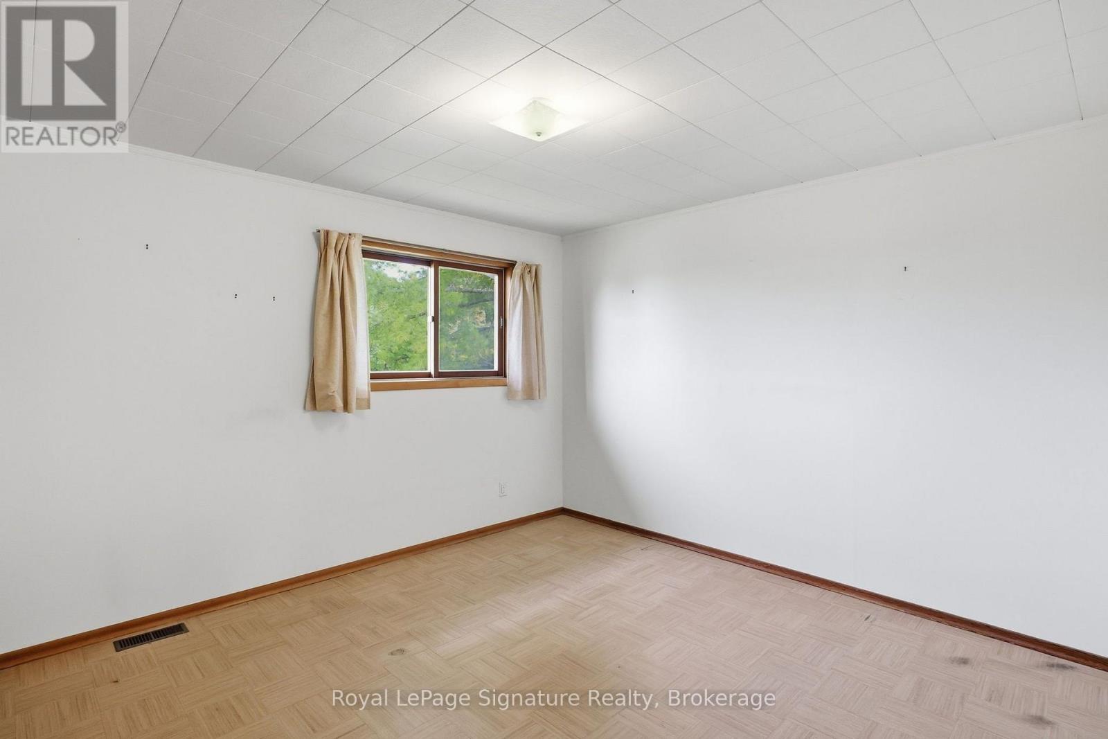 27 Louisa Street W, Blue Mountains, Ontario  N0H 2P0 - Photo 15 - X13760594