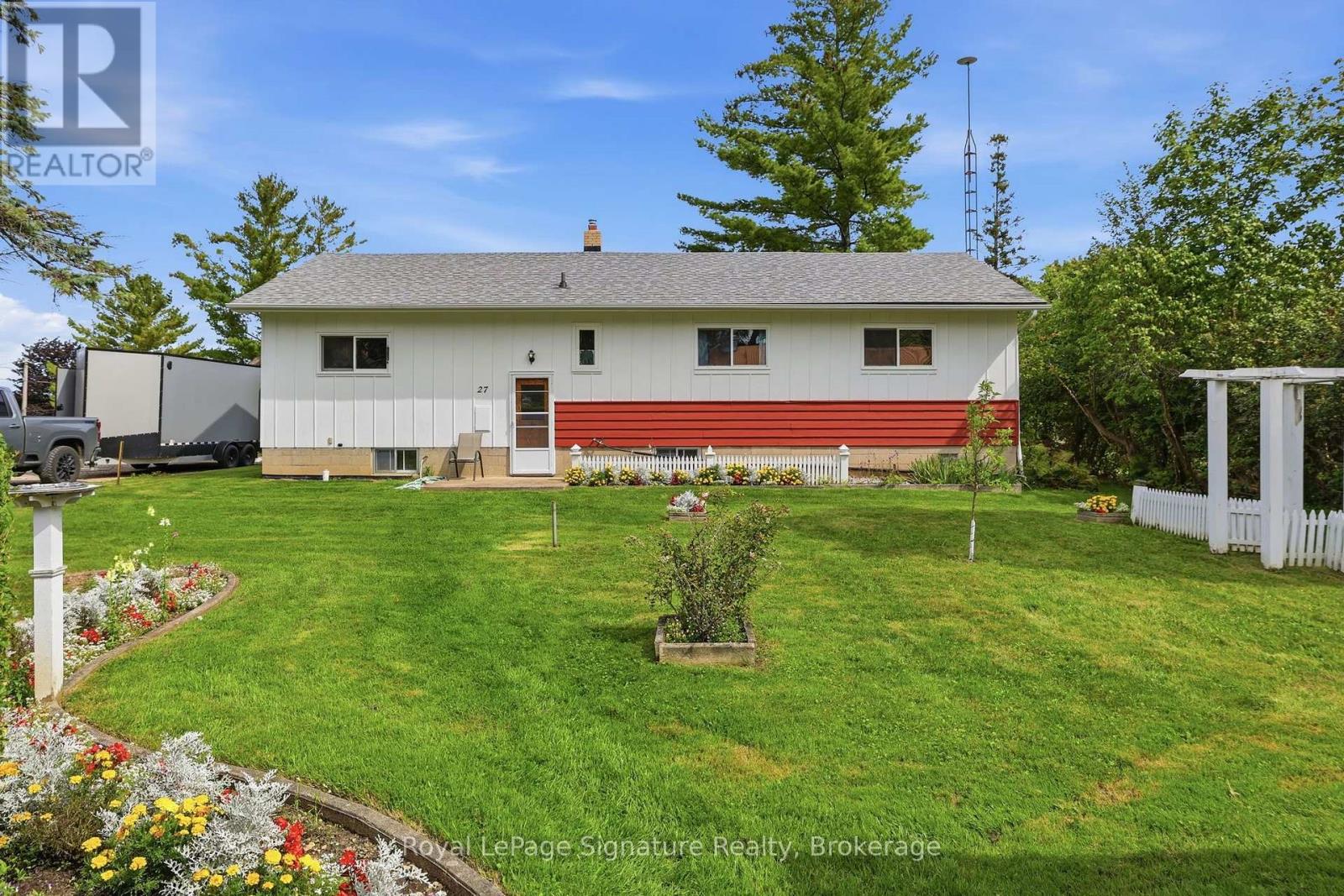 27 Louisa Street W, Blue Mountains, Ontario  N0H 2P0 - Photo 3 - X13760594