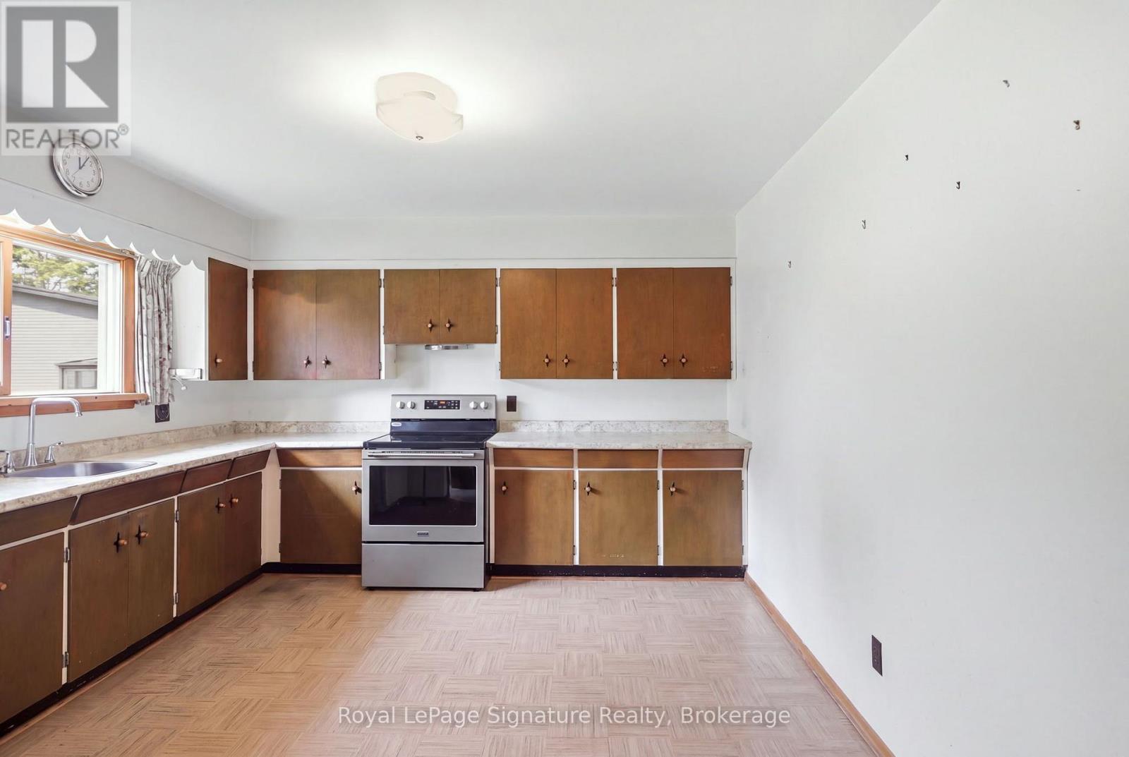 27 Louisa Street W, Blue Mountains, Ontario  N0H 2P0 - Photo 6 - X13760594