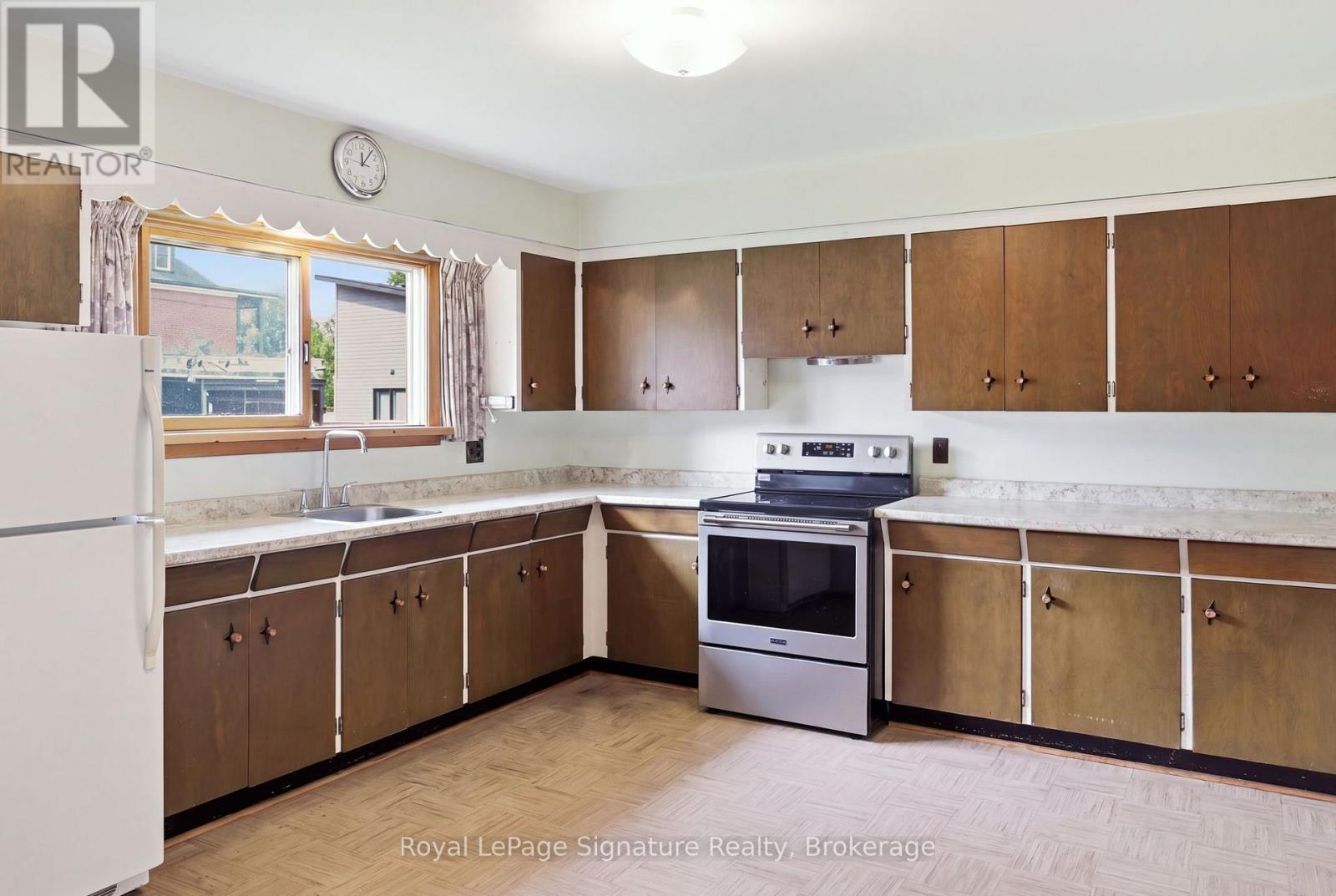 27 Louisa Street W, Blue Mountains, Ontario  N0H 2P0 - Photo 7 - X13760594