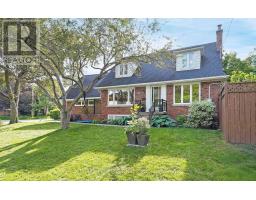 38 BALLACAINE DRIVE, Toronto, Ontario