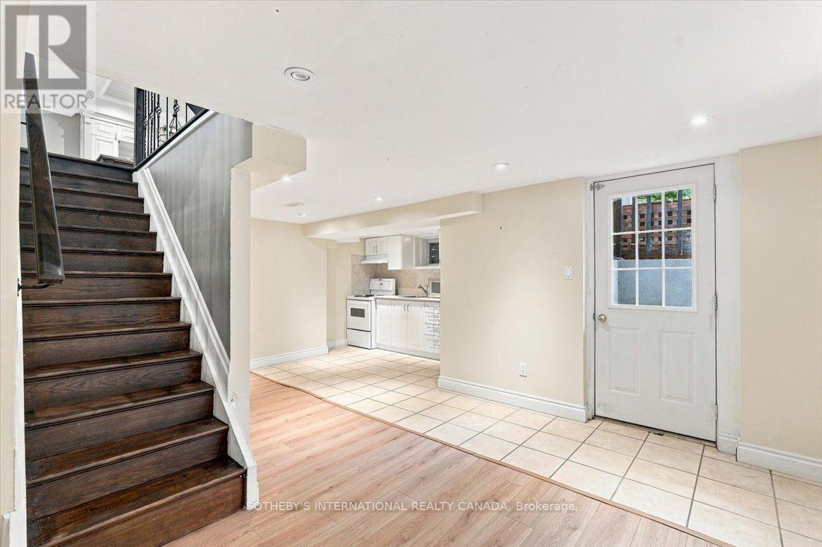 776 Marlee Avenue, Toronto, Ontario  M6B 3J9 - Photo 29 - W13760770