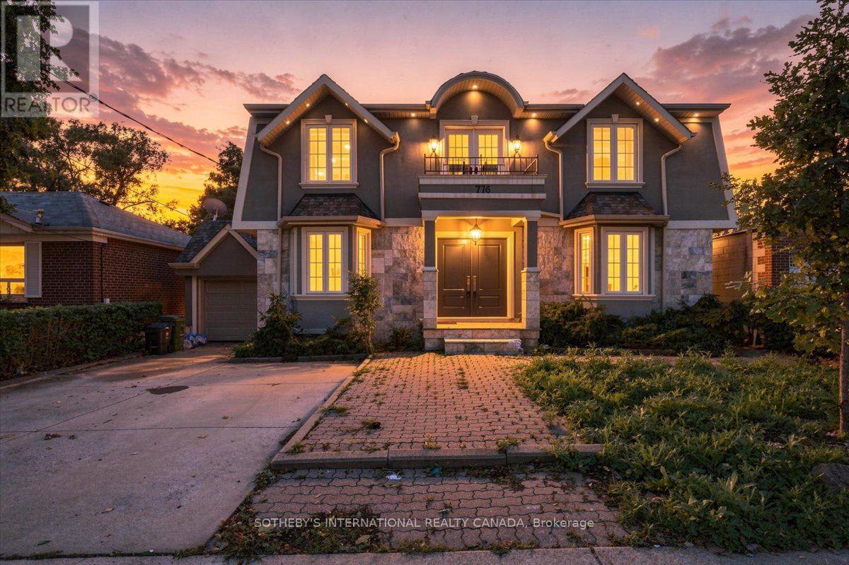 776 Marlee Avenue, Toronto, Ontario  M6B 3J9 - Photo 3 - W13760770
