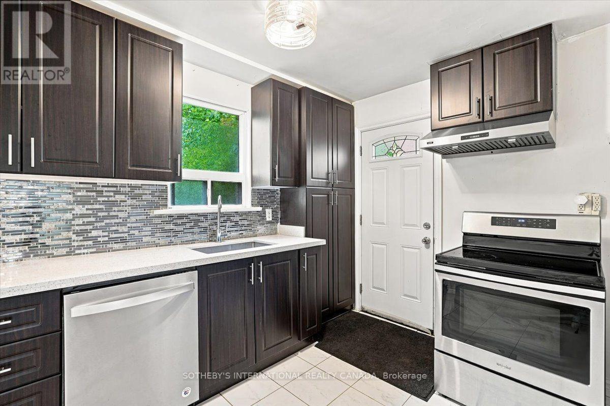 782 Marlee Avenue, Toronto, Ontario  M6B 3J9 - Photo 10 - W13760792