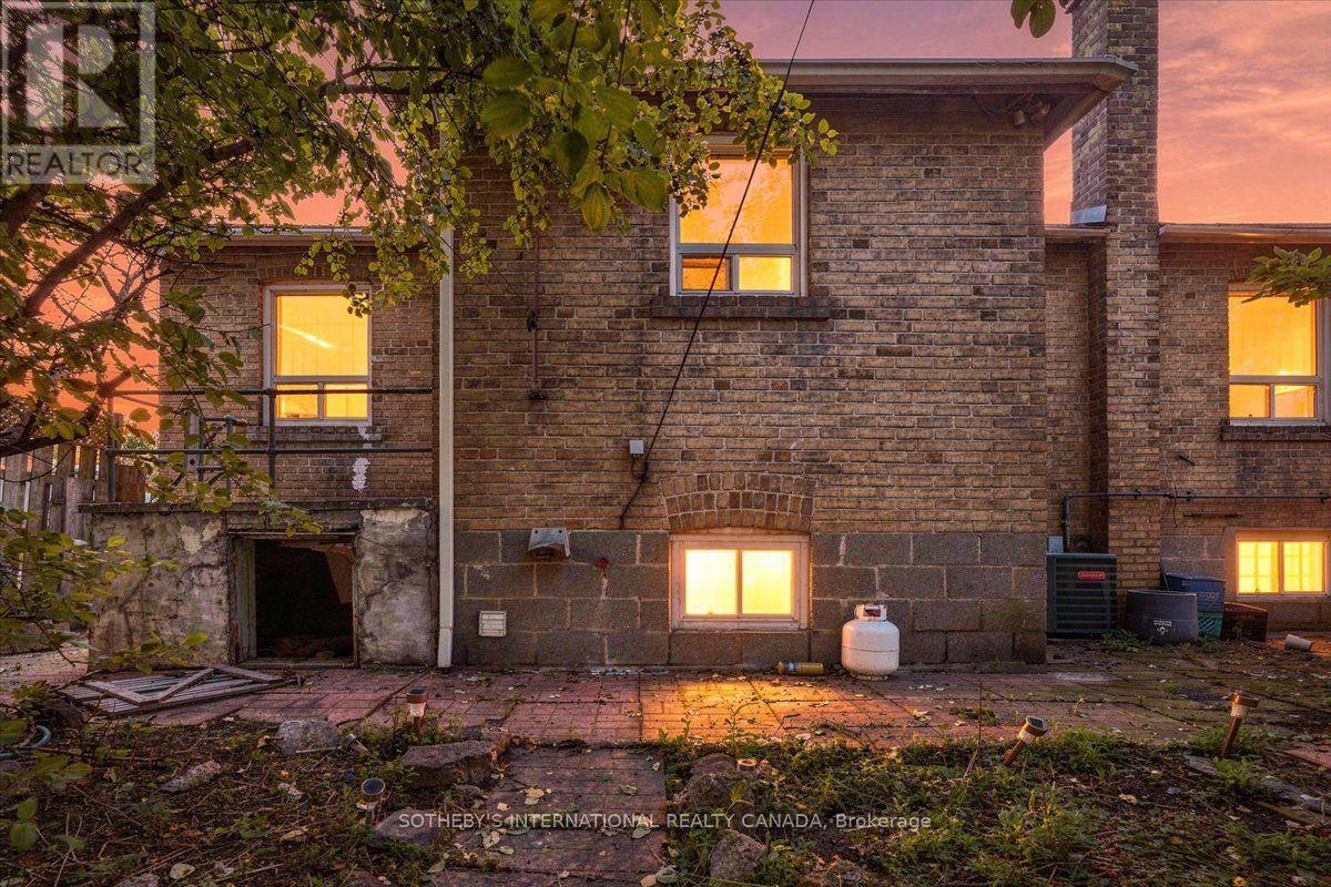 782 Marlee Avenue, Toronto, Ontario  M6B 3J9 - Photo 32 - W13760792