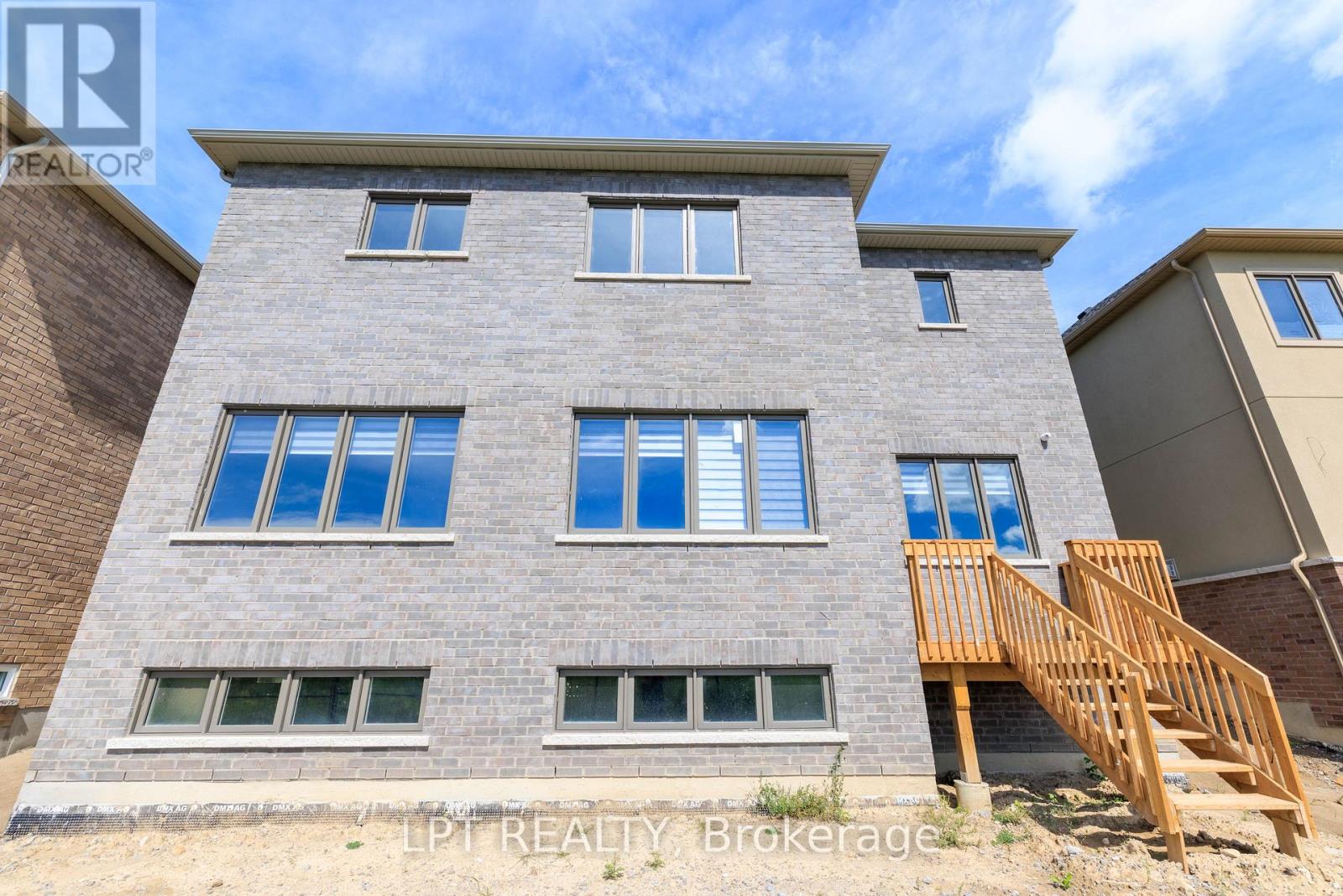 32 Max Bulmer Court, Georgina, Ontario L3X 3J9 - Photo 45 - N13758534