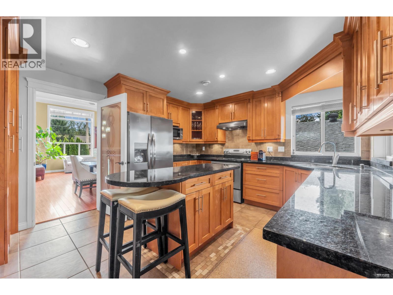 5325 Gilpin Street, Burnaby, British Columbia  V5G 2H8 - Photo 12 - R3161152
