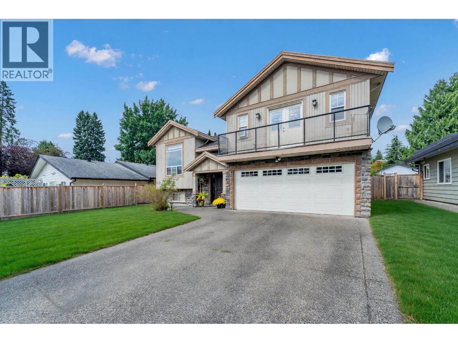 5325 Gilpin Street, Burnaby, British Columbia  V5G 2H8 - Photo 2 - R3161152