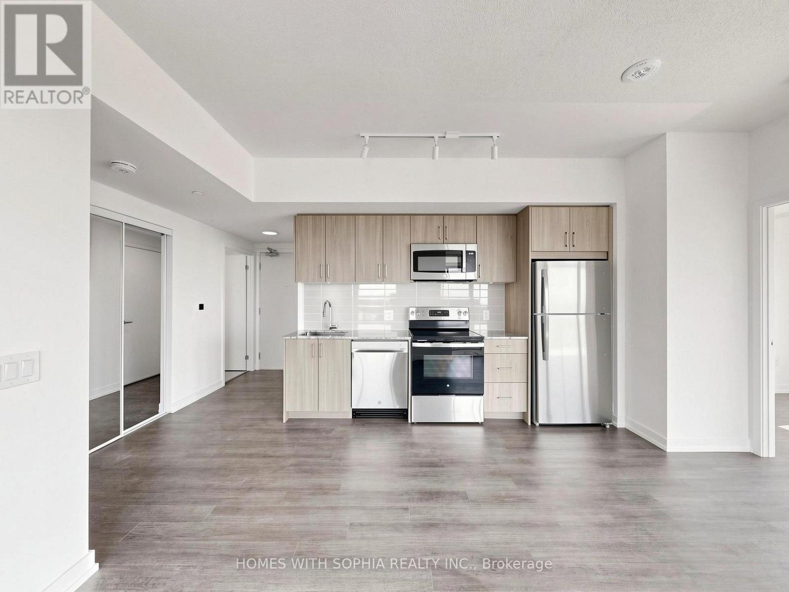 1910 - 4010 Eglinton Avenue W, Toronto, Ontario  M9A 0G5 - Photo 11 - W13750166