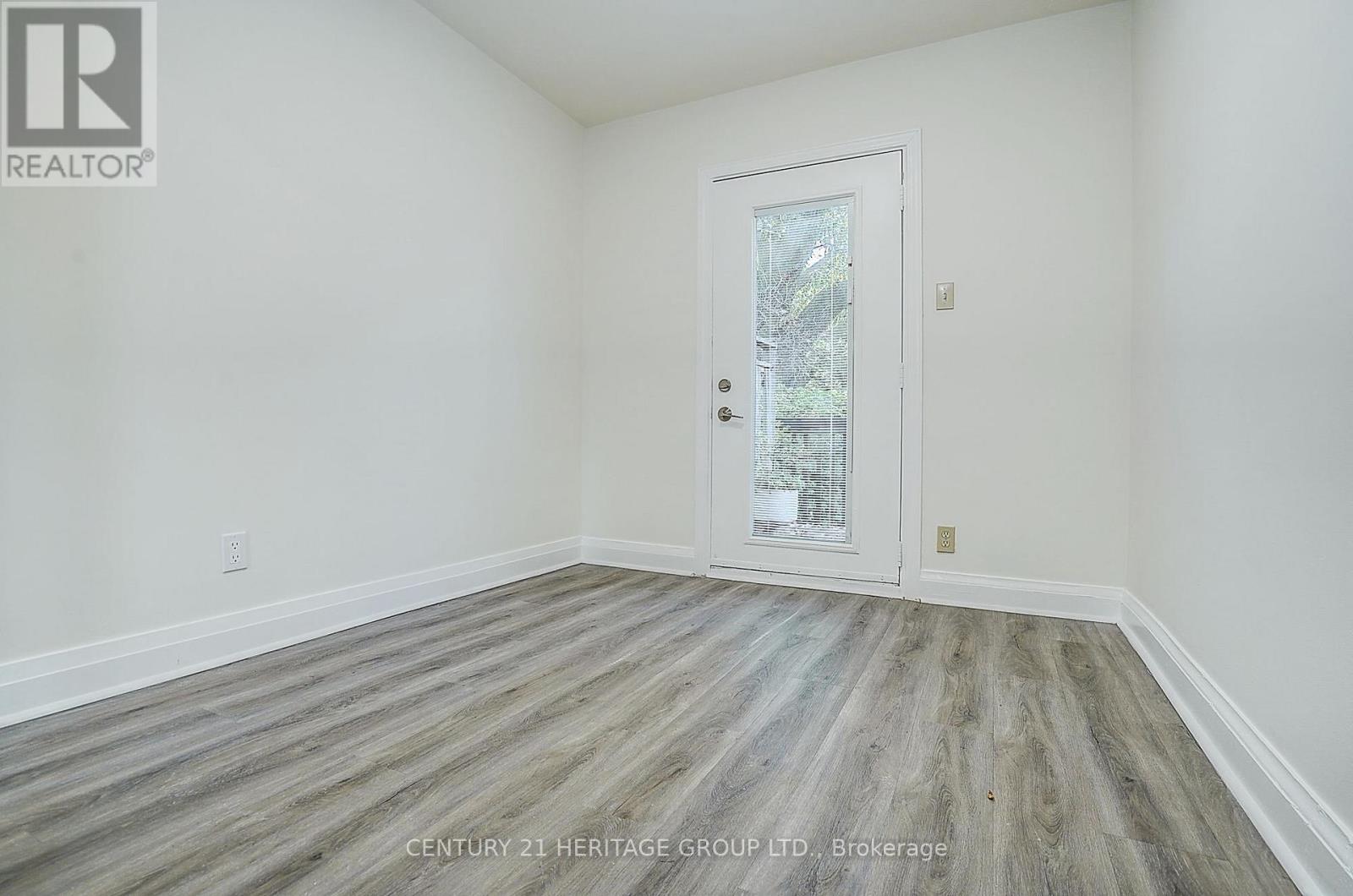 441 Rimilton Avenue, Toronto, Ontario  M8W 2G7 - Photo 20 - W13756132