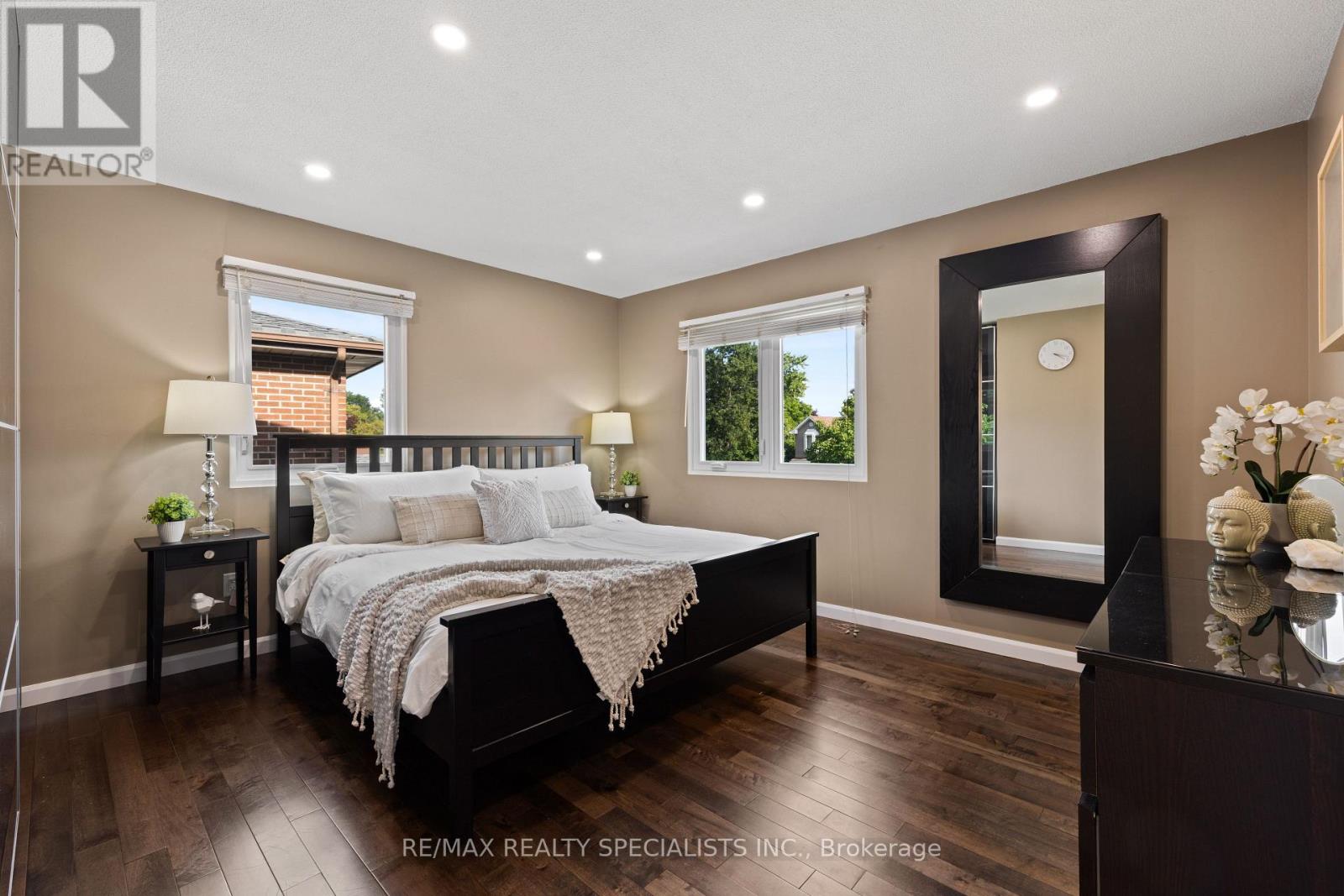 10 Lorraine Crescent, Brampton, Ontario  L6S 2R7 - Photo 23 - W13760570