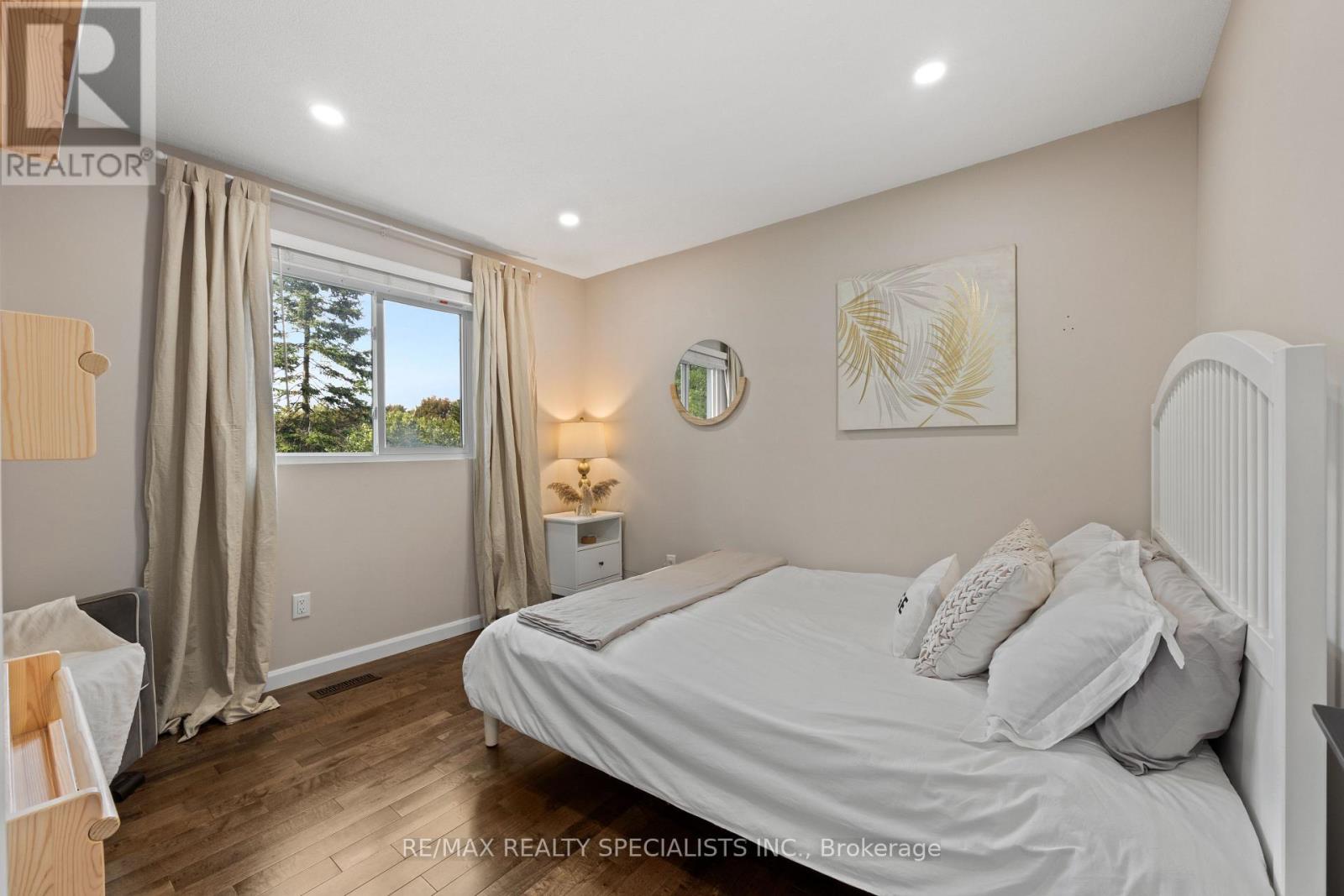 10 Lorraine Crescent, Brampton, Ontario  L6S 2R7 - Photo 25 - W13760570