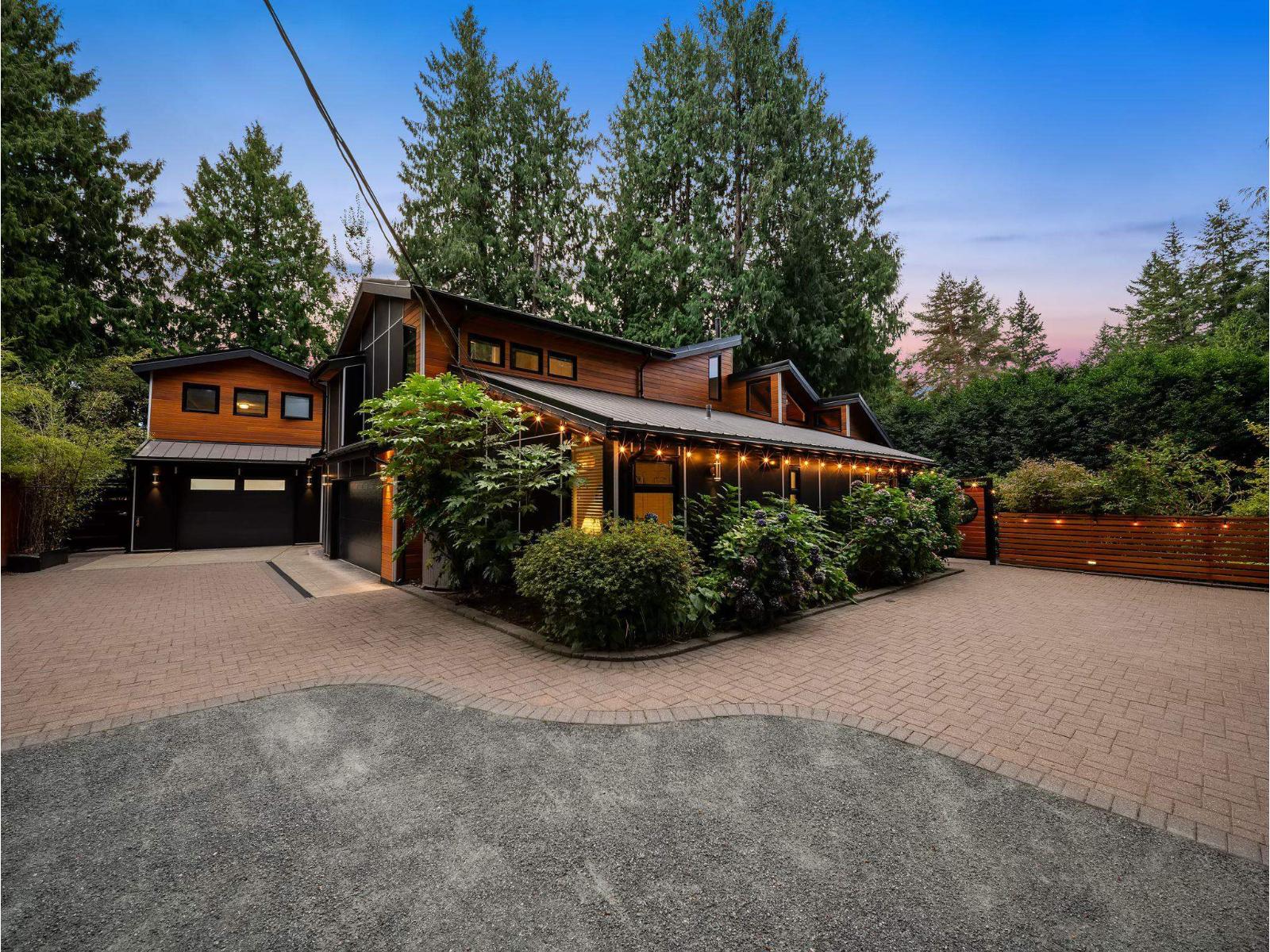3742 204a Street, Langley, British Columbia  V3A 4S4 - Photo 2 - R3163085