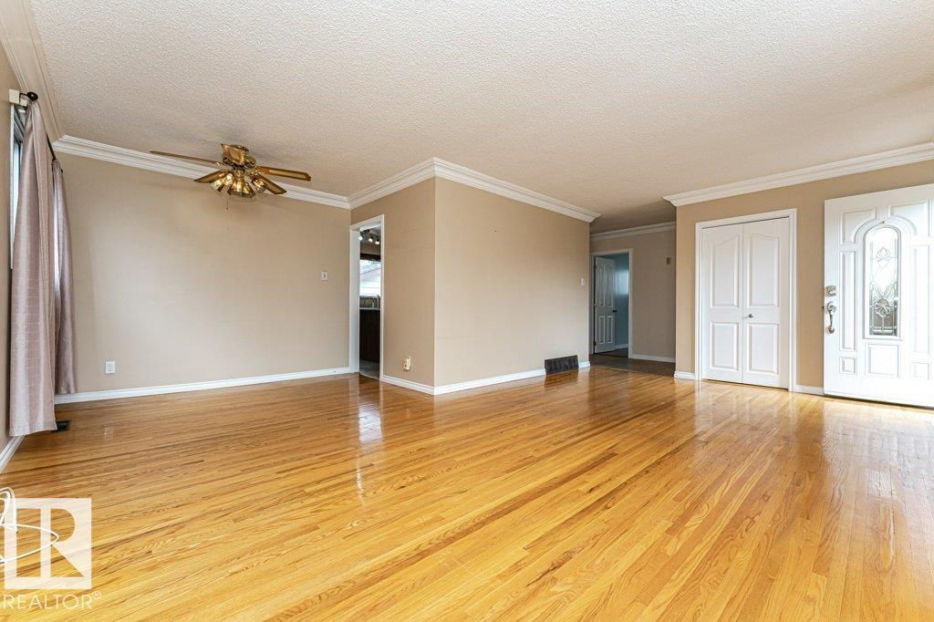 4704 109a Av NW, Edmonton, Alberta  T6A 1S4 - Photo 4 - E4507671