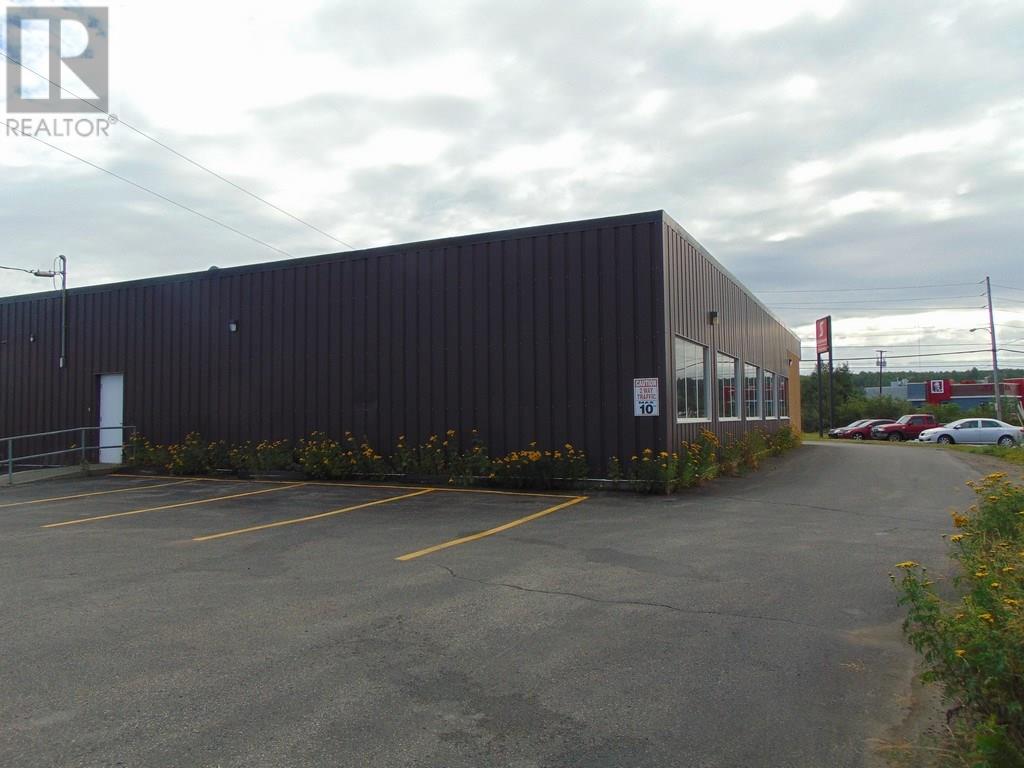 28 Cromer Avenue, Grand Falls-Windsor — photo 3