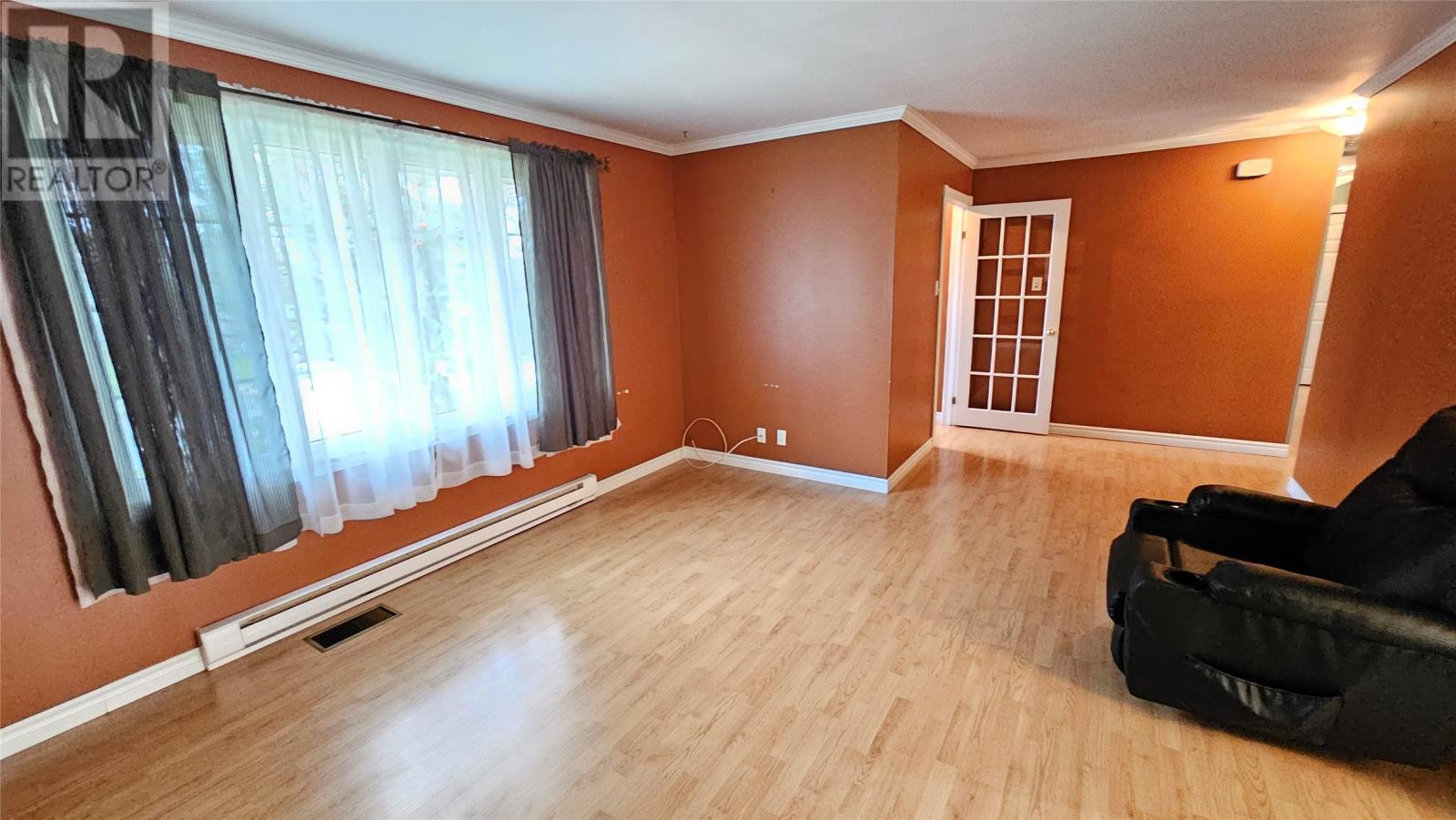 802 Spruce Street, Labrador City — photo 4