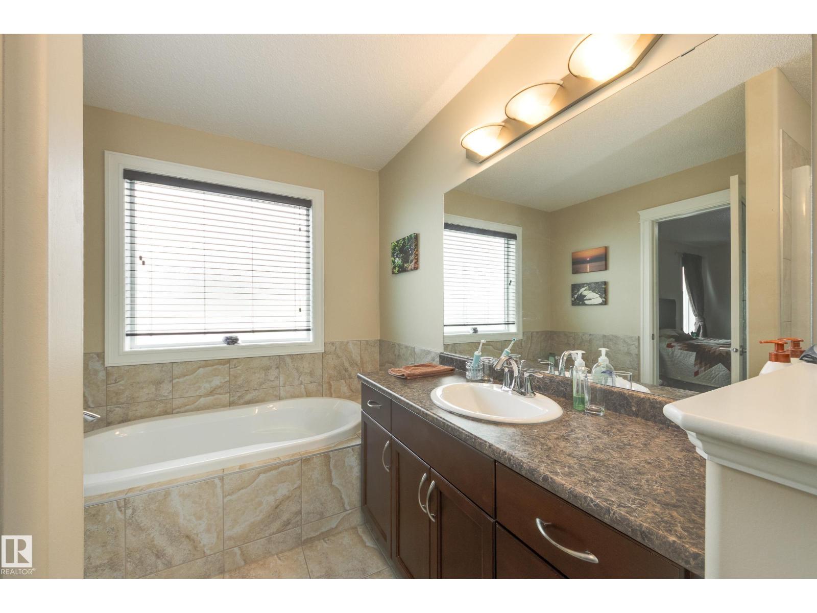 6303 18 Av SW, Edmonton, Alberta  T6X 0S1 - Photo 27 - E4507700