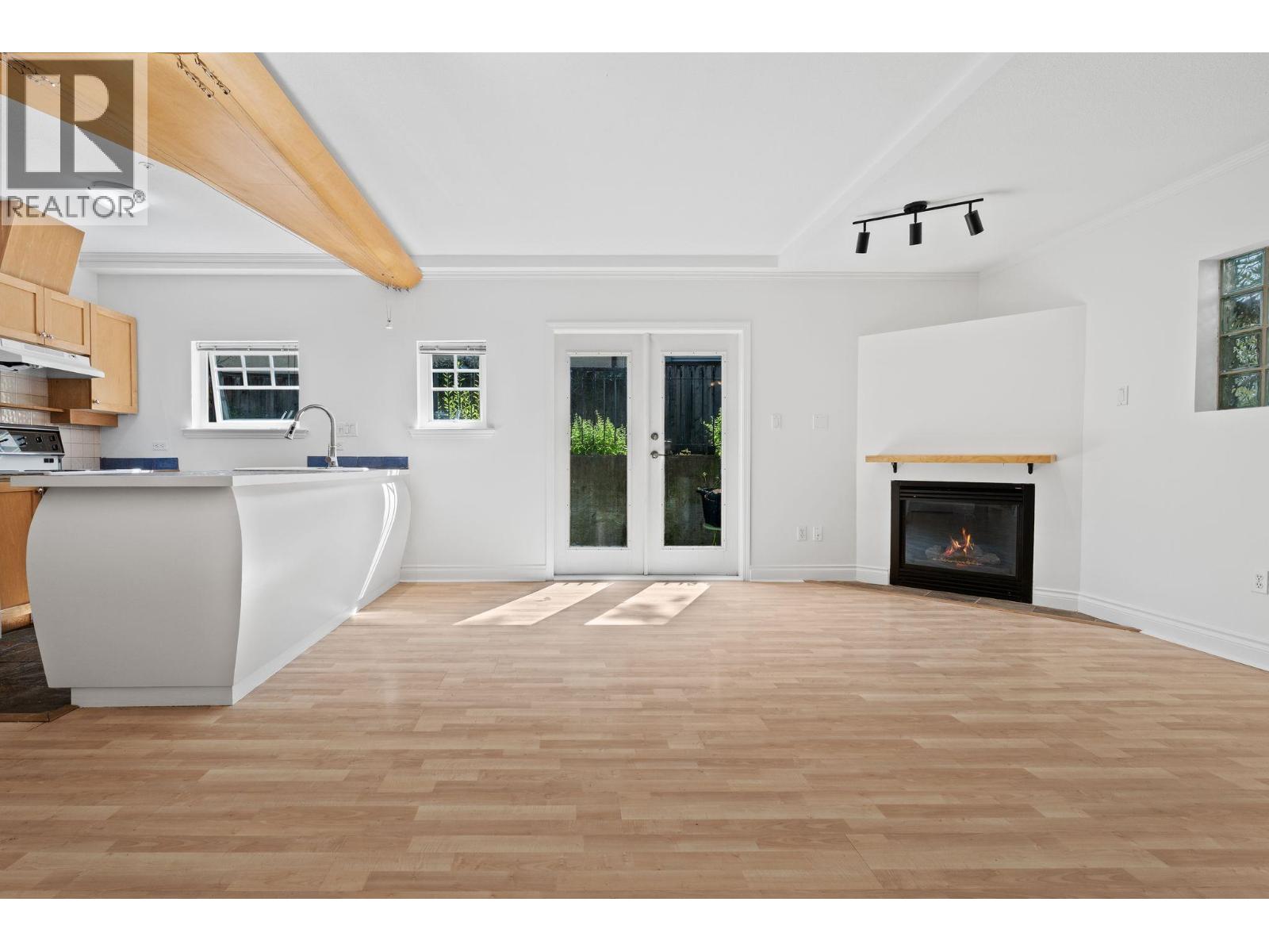 3027 W 7th Avenue, Vancouver, British Columbia V6K 1Z7 - Photo 13 - R3146709