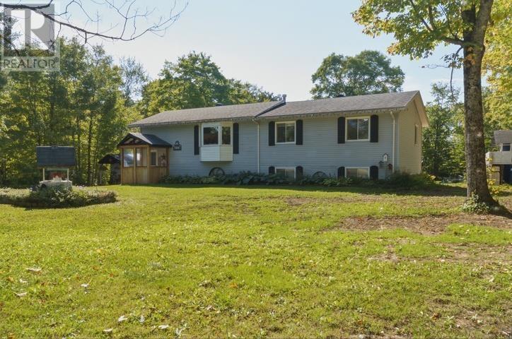 263 Fifth Undefined E, Sault Ste. Marie, Ontario  P6A 5K8 - Photo 3 - SM262461