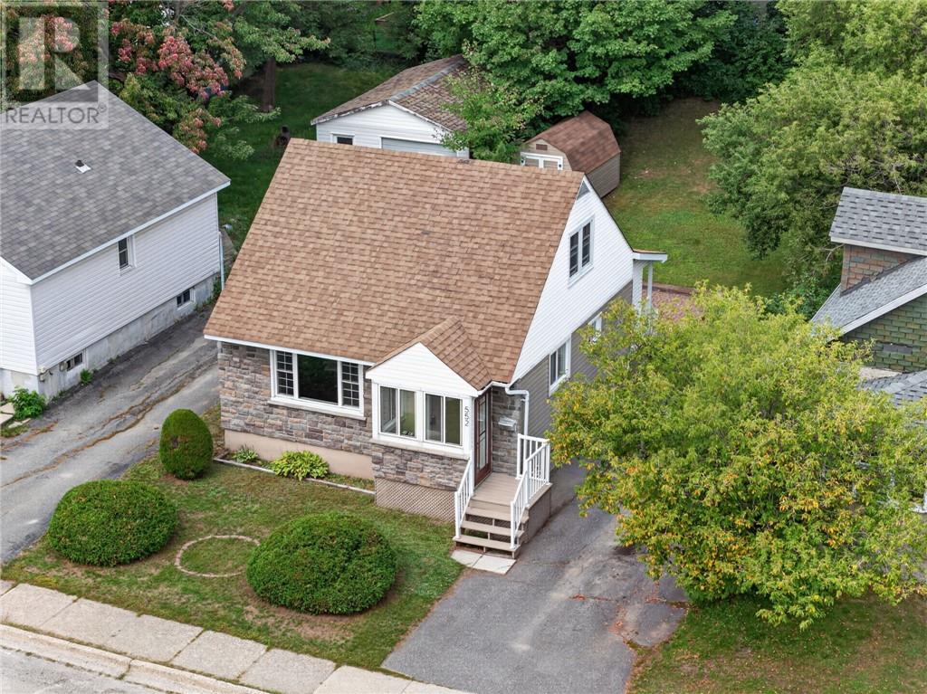 552 Pine Street, Sudbury, Ontario  P3C 1Y6 - Photo 7 - 2130251