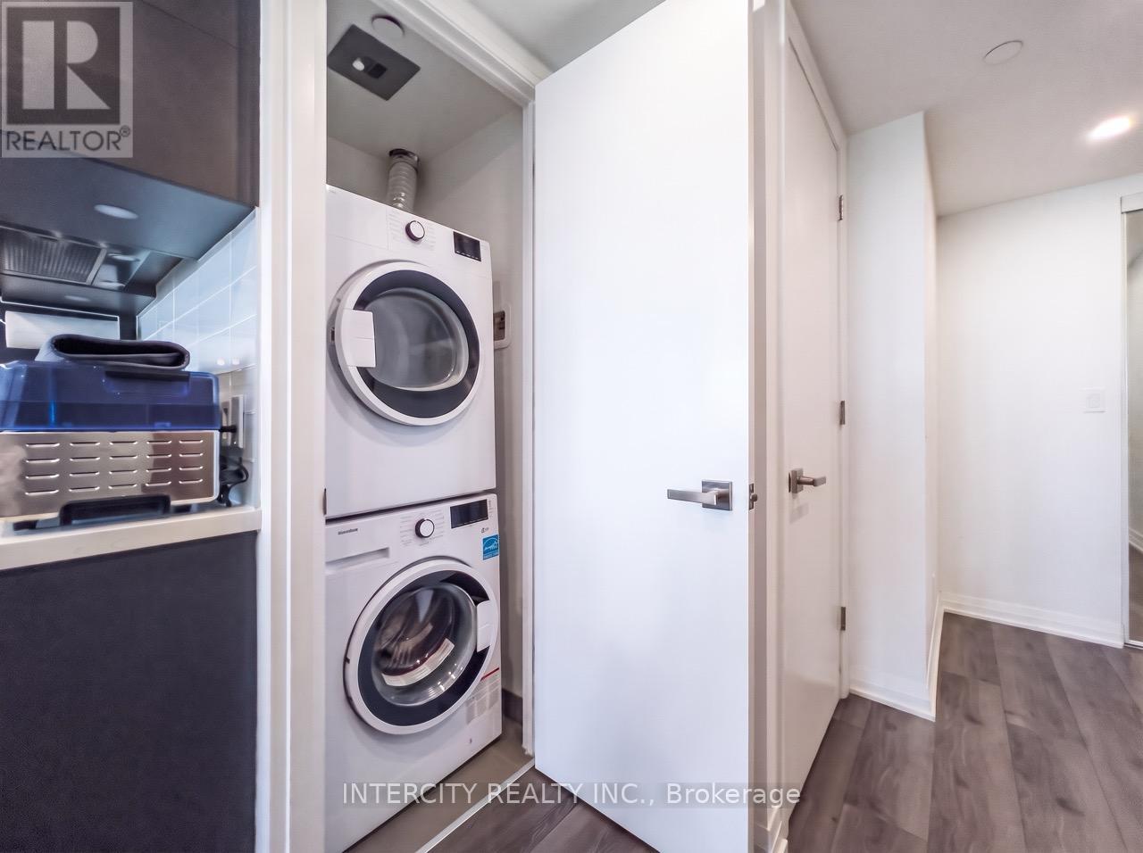 1608 - 99 Foxbar Road, Toronto, Ontario  M4V 0B2 - Photo 10 - C13760350