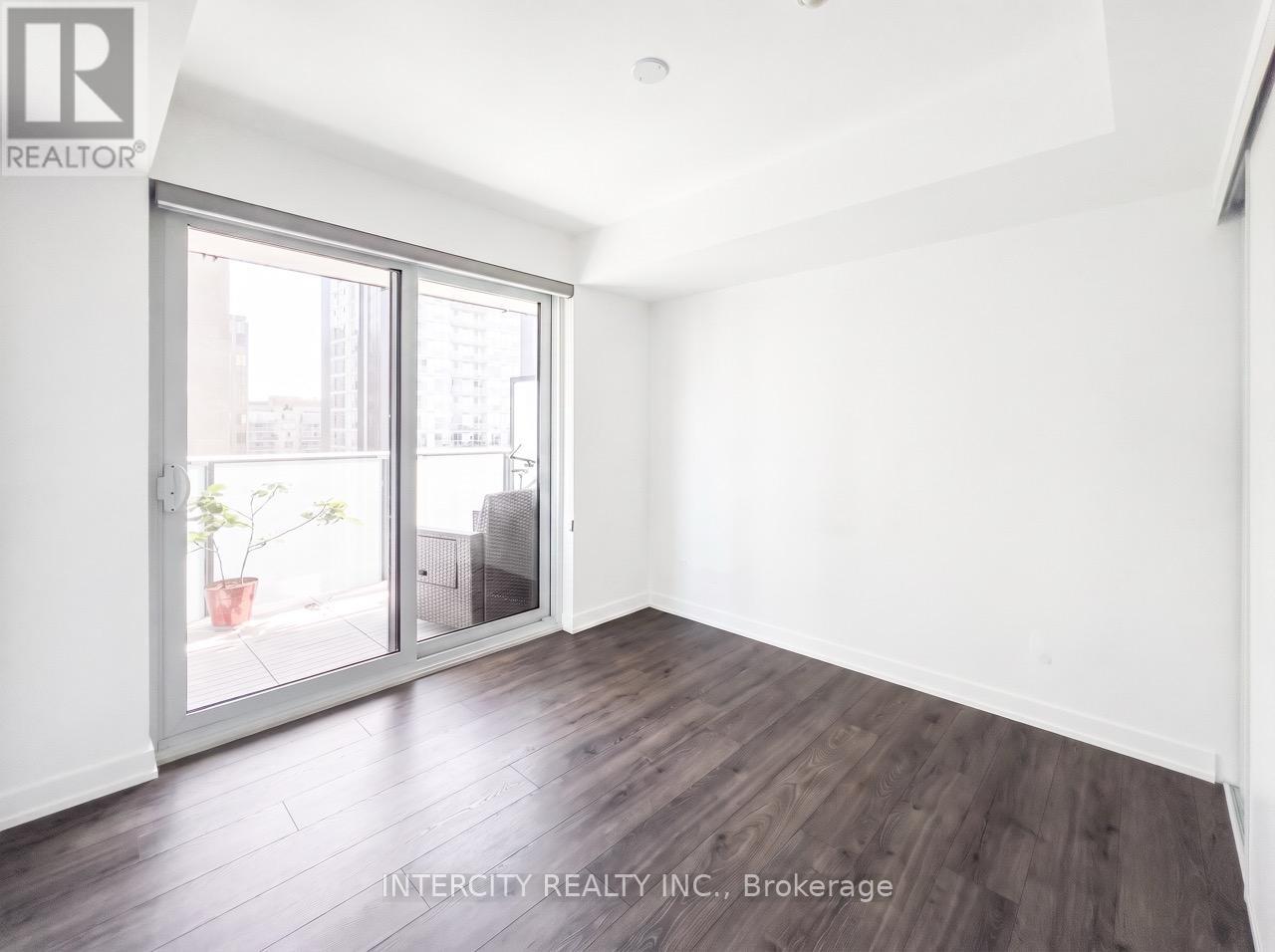1608 - 99 Foxbar Road, Toronto, Ontario  M4V 0B2 - Photo 8 - C13760350