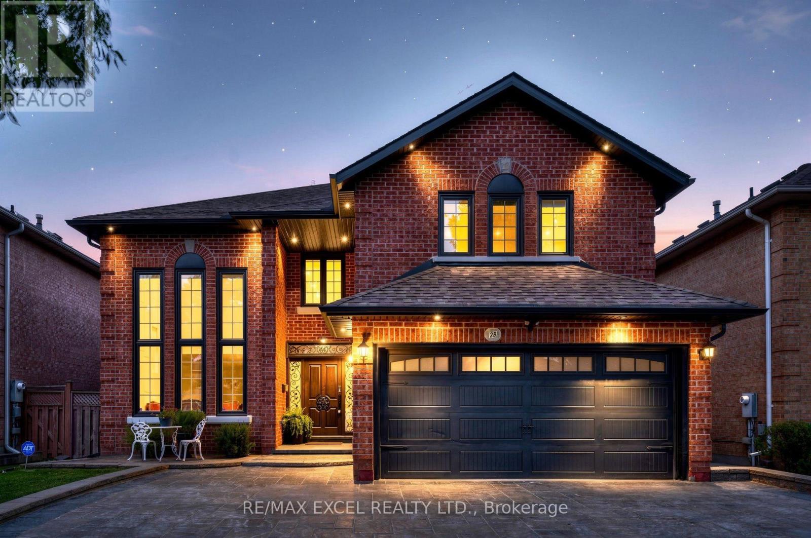 2b Trinity Crescent, Richmond Hill, Ontario L4B 2S4 - Photo 3 - N13733118