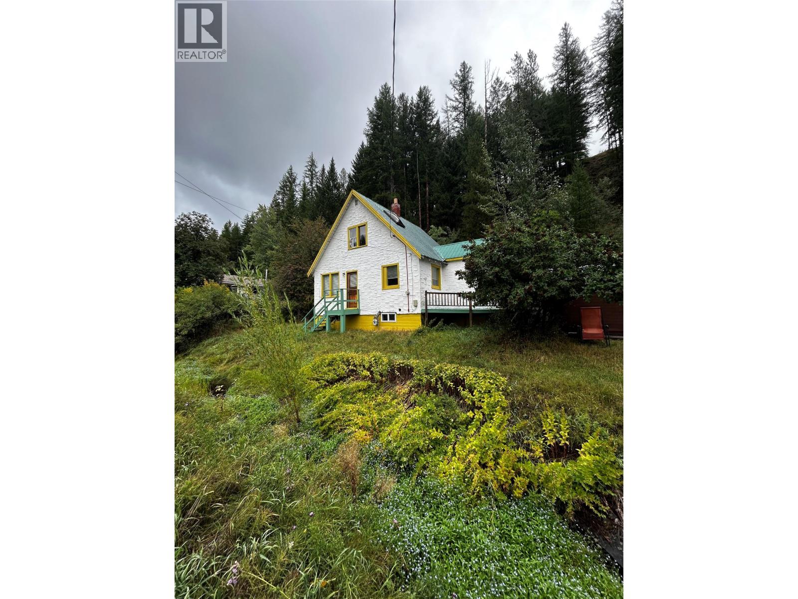 32 Waldie Road, Kimberley, British Columbia V1A 2L5 - Photo 1 - 10399712