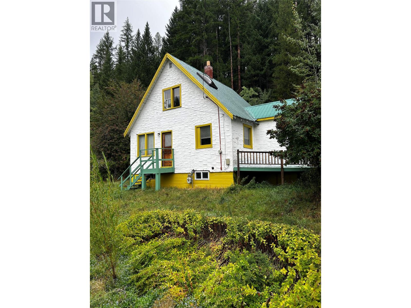 32 Waldie Road, Kimberley, British Columbia V1A 2L5 - Photo 3 - 10399712