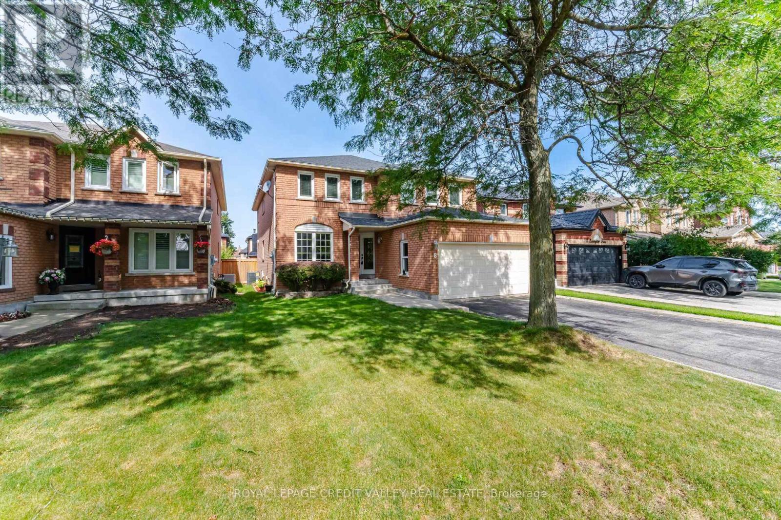 8 LIVINGSTON DRIVE, Caledon, Ontario