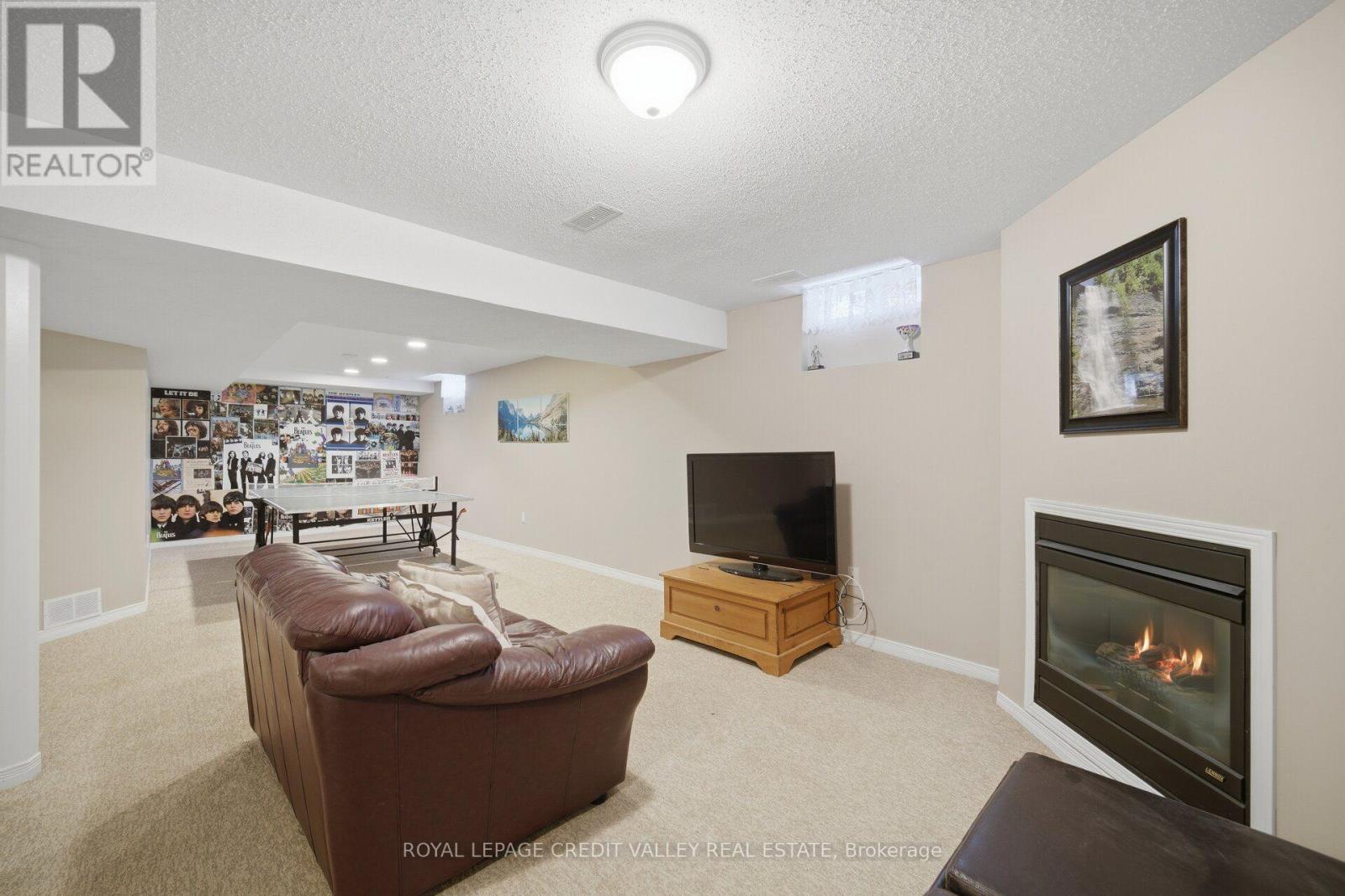 8 Livingston Drive, Caledon, Ontario L7C 1A7 - Photo 34 - W13747338