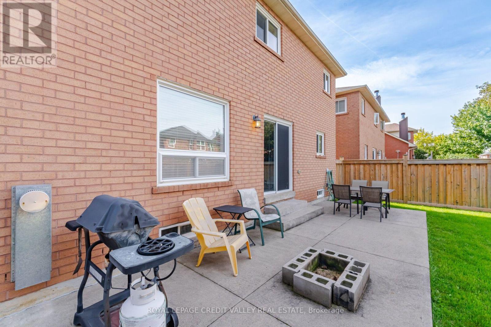 8 Livingston Drive, Caledon, Ontario L7C 1A7 - Photo 36 - W13747338