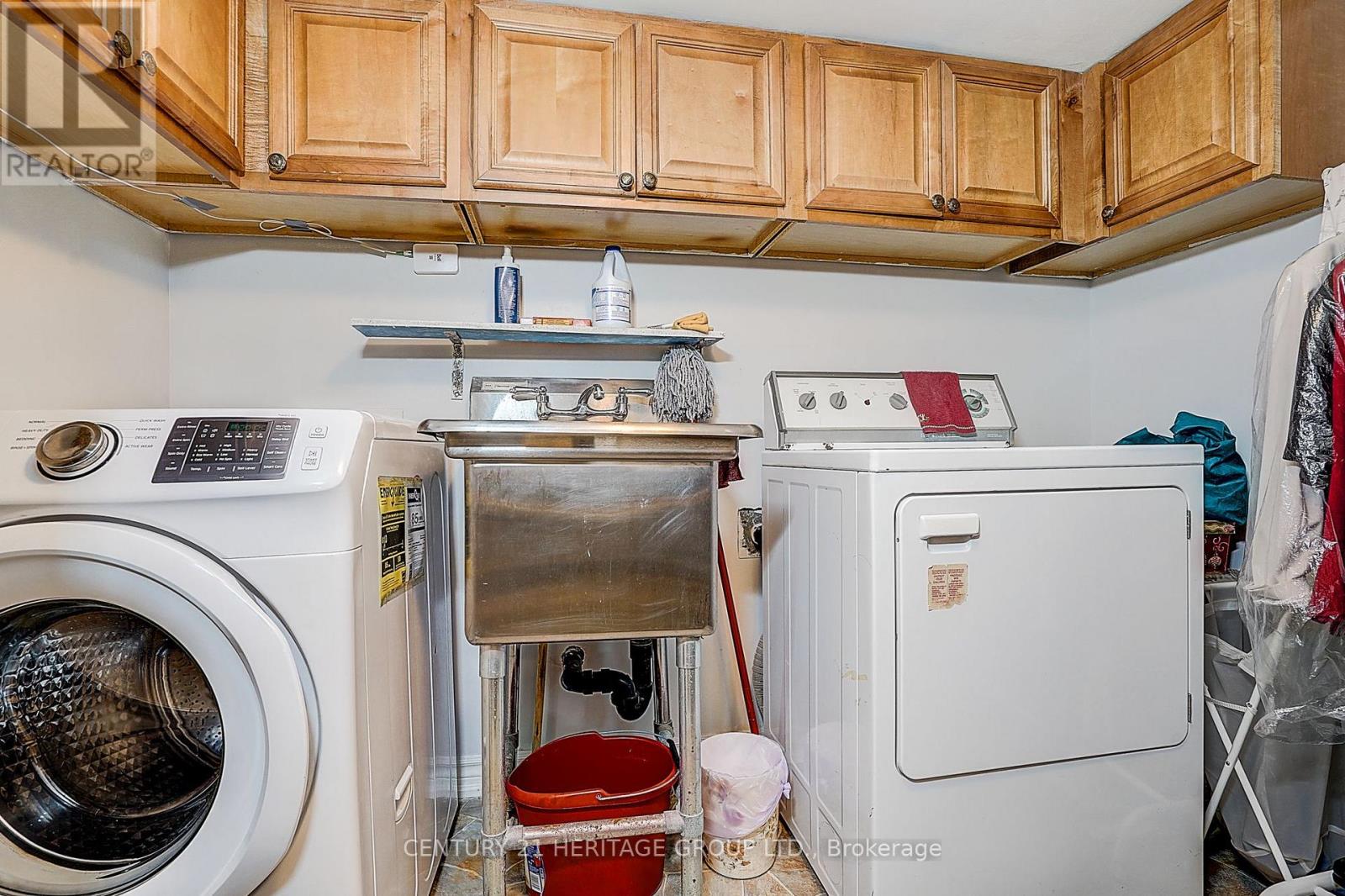 441 Rimilton Avenue, Toronto, Ontario M8W 2G7 - Photo 46 - W13756130