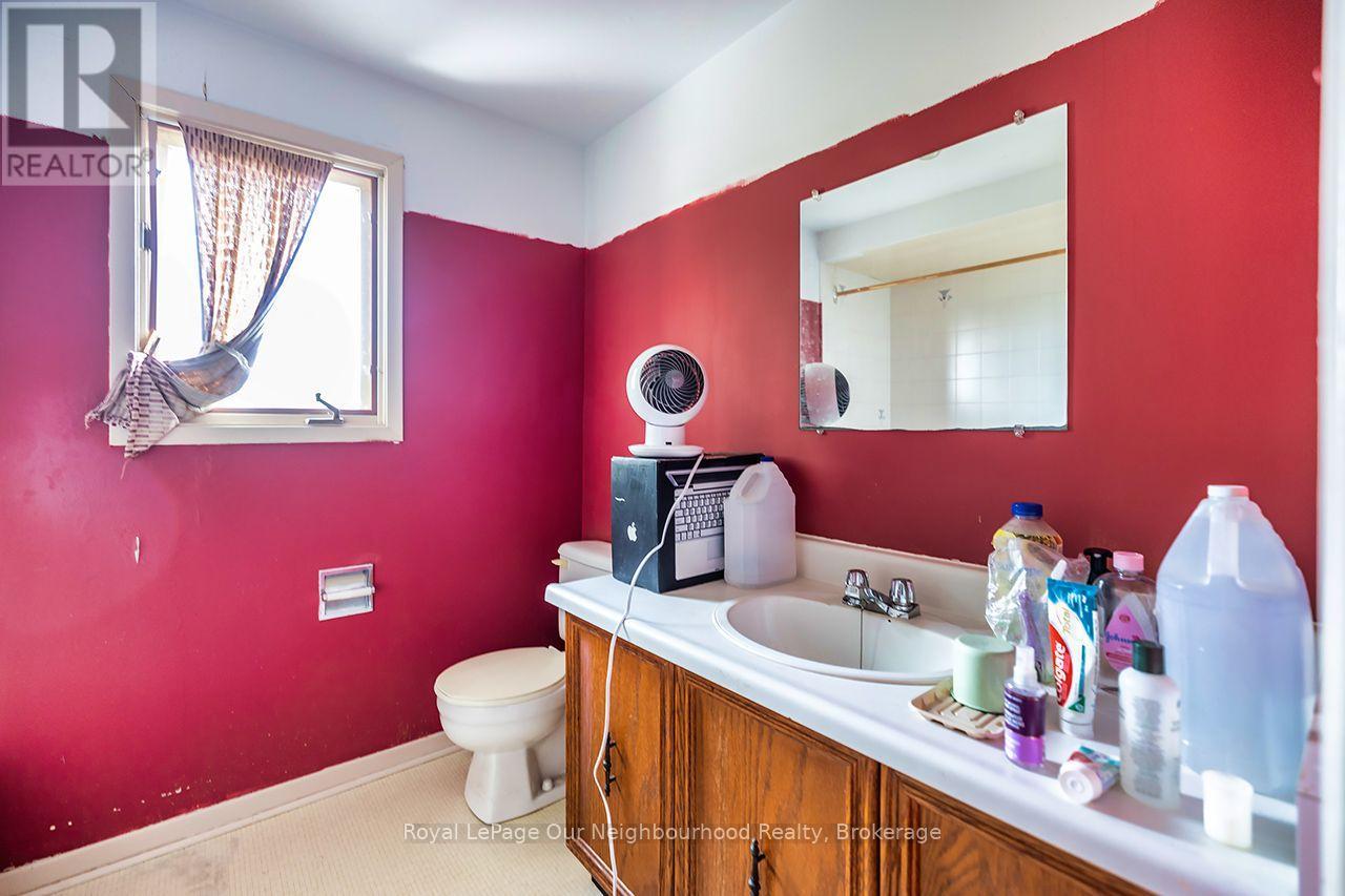 24 Coe Drive, Ajax, Ontario L1T 3H9 - Photo 17 - E13760854