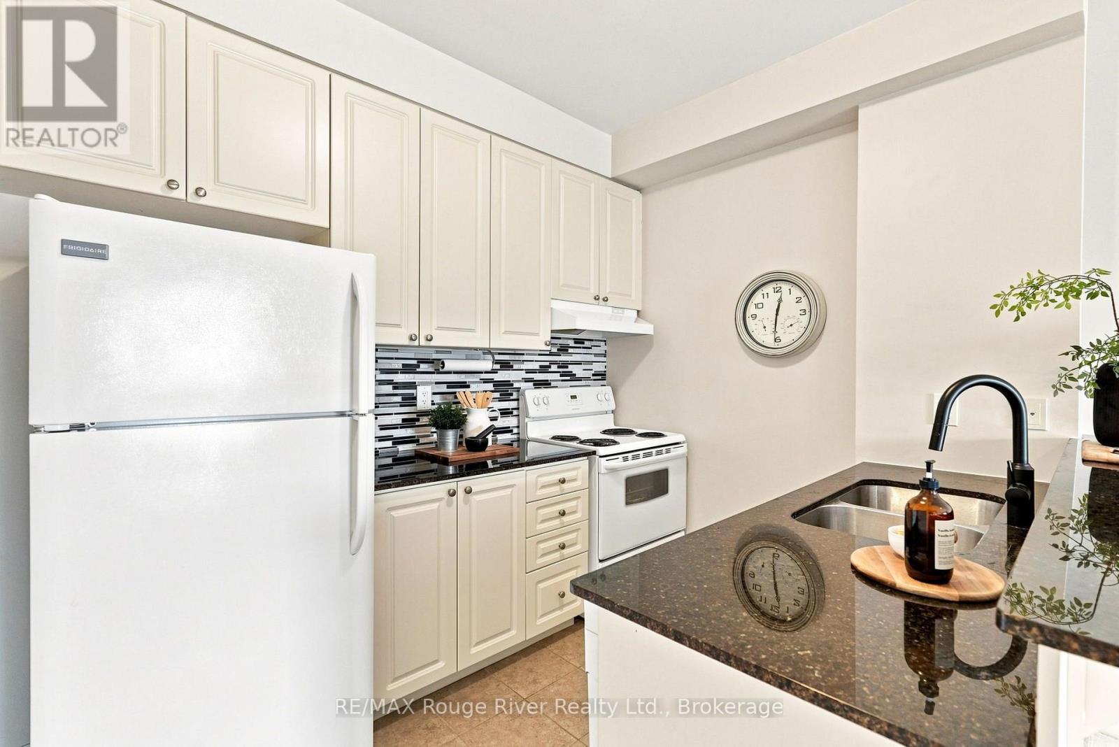 311 - 1 Sidney Lane, Clarington, Ontario  L1C 0N5 - Photo 6 - E13760862