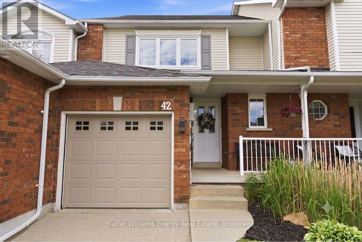 42 Cecil Found Crescent, Clarington, Ontario  L1E 2W1 - Photo 1 - E13761094