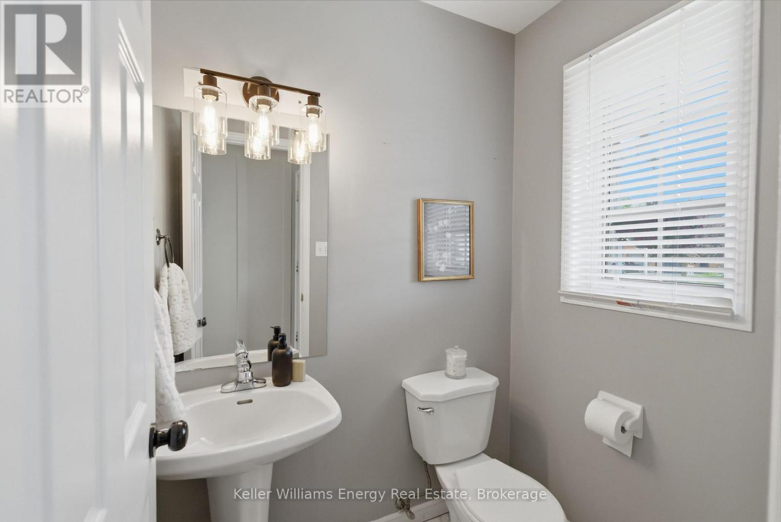 42 Cecil Found Crescent, Clarington, Ontario  L1E 2W1 - Photo 17 - E13761094