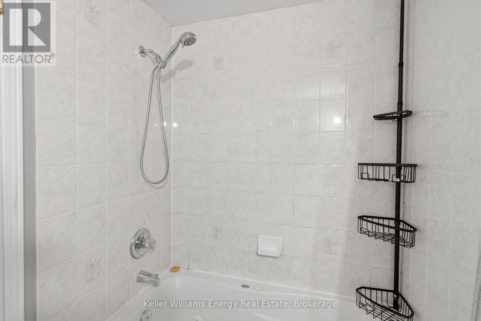 42 Cecil Found Crescent, Clarington, Ontario  L1E 2W1 - Photo 30 - E13761094