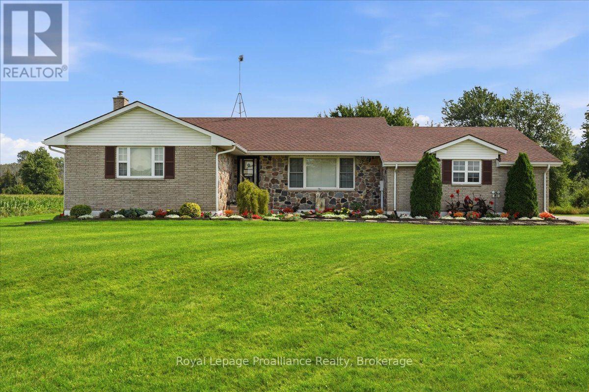 305 VALLEY ROAD, Prince Edward County, Ontario